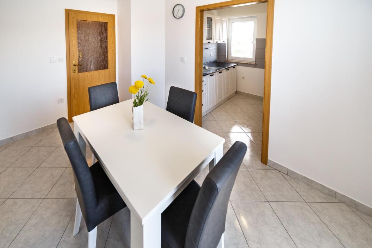 Zdravka Apartment *